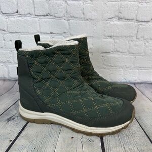 KEEN TERRADORA II WINTRY PULL-ON WATERPROOF WOMEN'S size 9